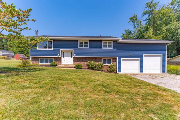 7388 Acorn Drive  Newburgh IN 47630 photo