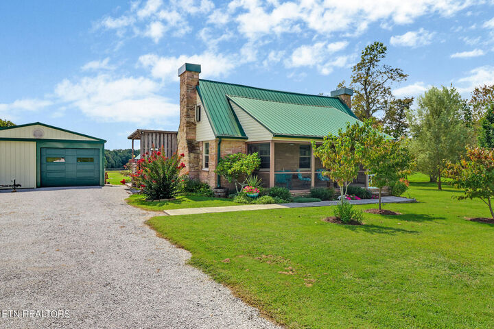 Property Photo:  910 Highland Lane  TN 38555 