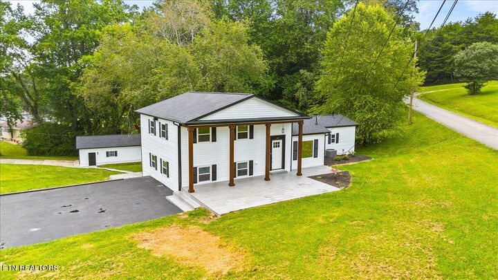 Property Photo: 219 Reba Ave TN 37748