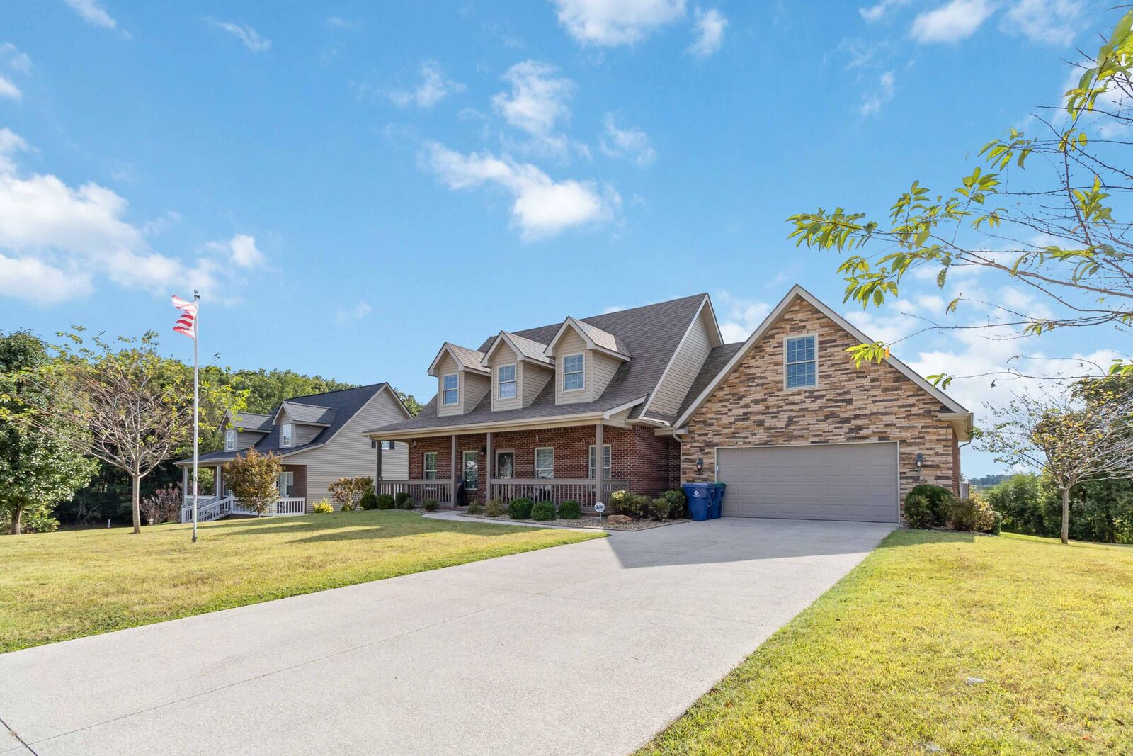 Property Photo:  402 Whisper Woods Drive  KY 42503 