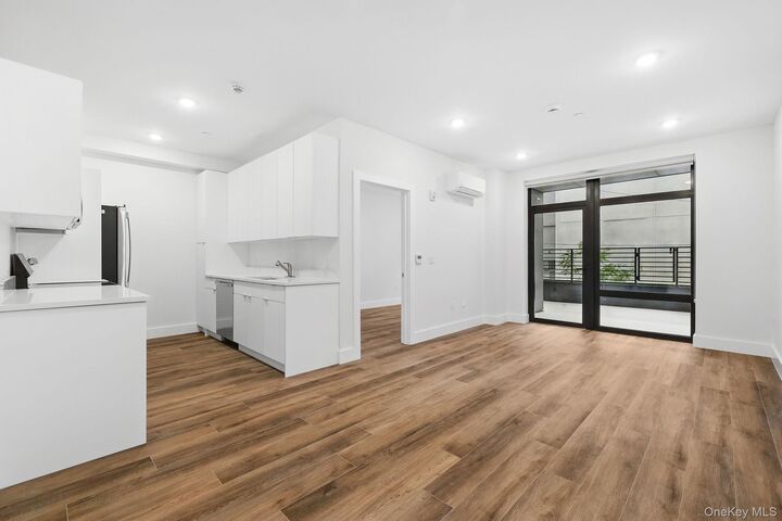 Property Photo: 199 E Post Road 403 NY 10601