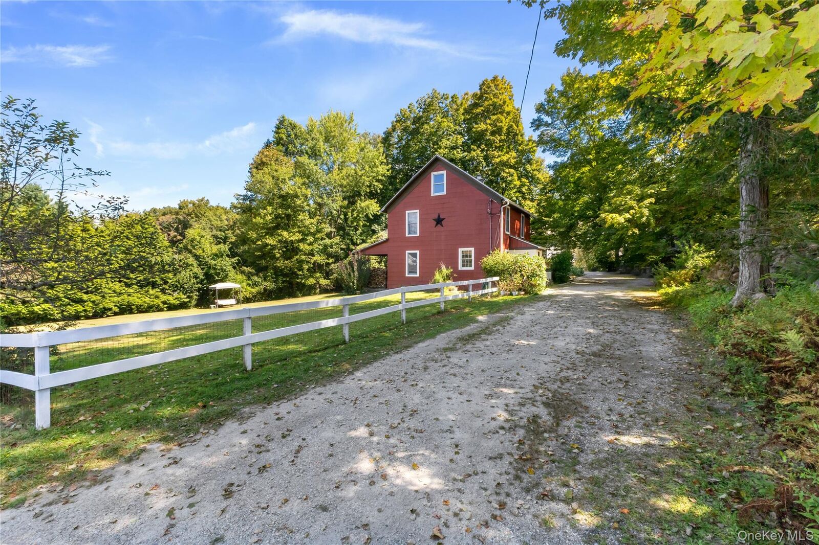 Property Photo: 168 Gleneida Ridge Road NY 10512