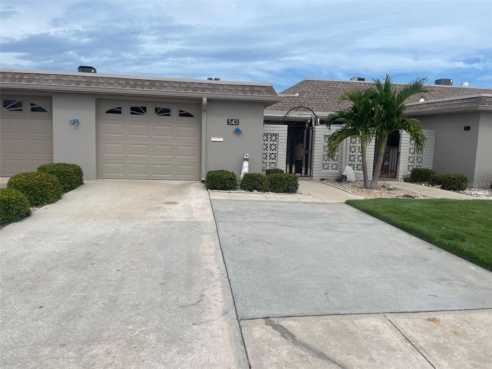 Property Photo:  543 Boca Ciega Point Boulevard N 2709  FL 33708 