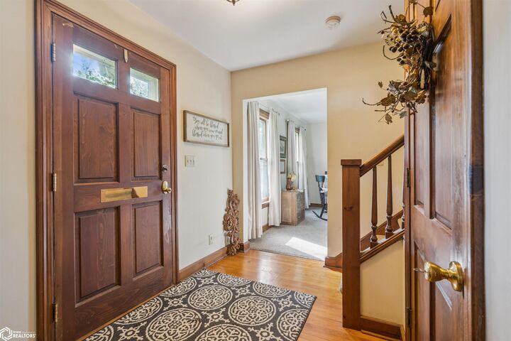 Property Photo: 915 Hagemann Avenue IA 52601