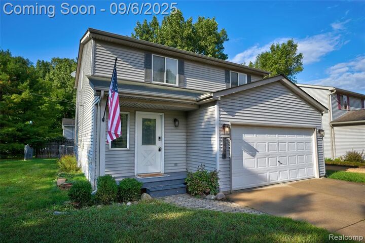 2948 Newberry Road  Waterford MI 48329 2352 photo