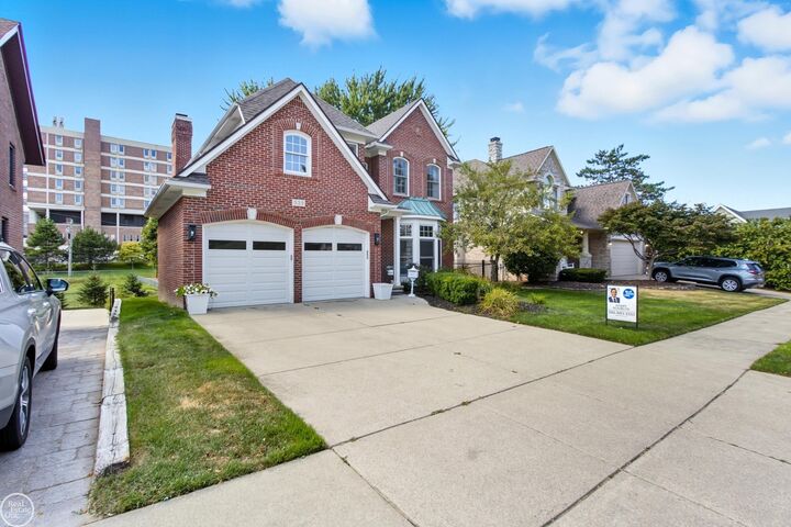 Property Photo:  339 N Alice Avenue  MI 48307