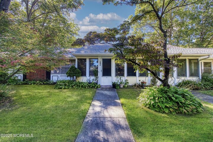 Property Photo:  148A Gramercy Court A  NJ 08701 