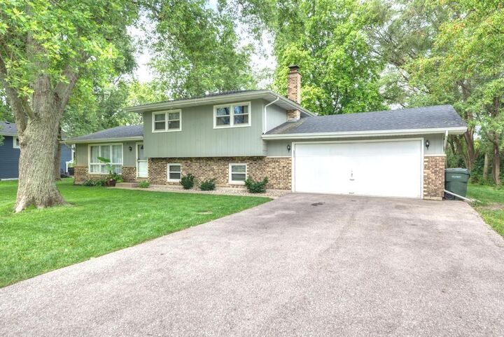 Property Photo:  10210 Sunridge Drive  IL 60564 