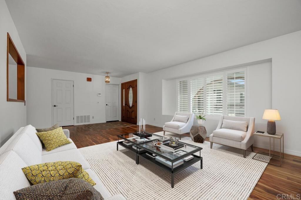 Property Photo:  1541 Lauralynn Place  CA 92054 
