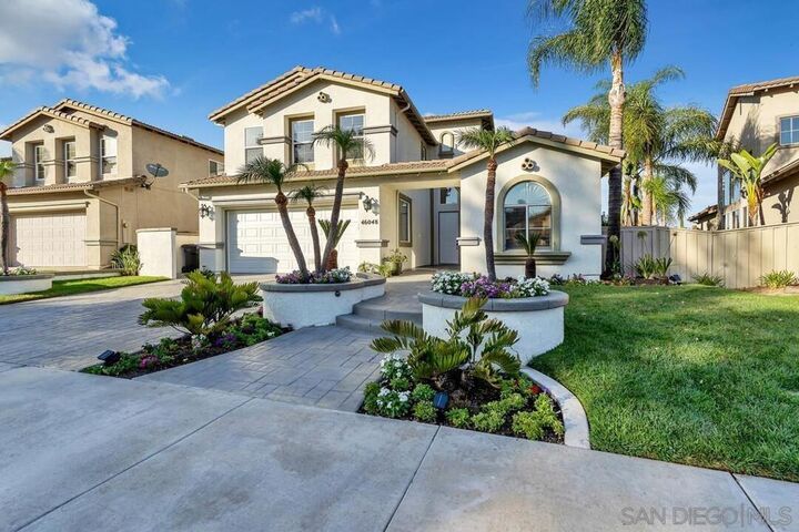 Property Photo: 46048 Paseo Gallante CA 92592