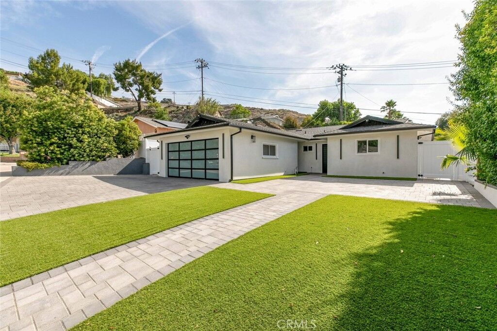 Property Photo: 27964 Carvel Drive CA 91351