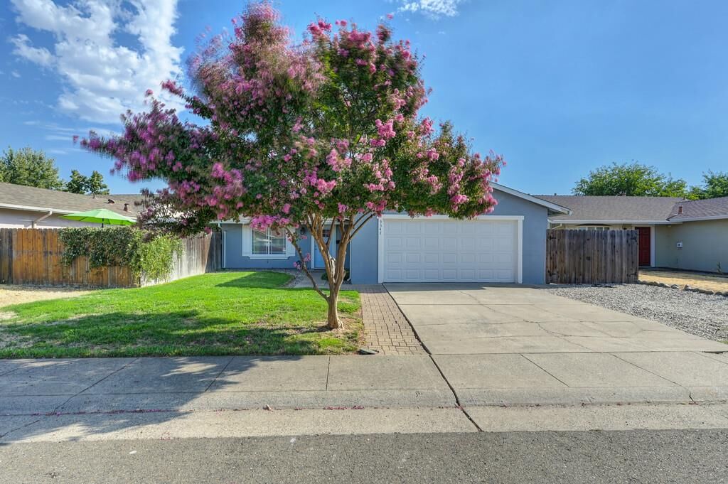 Property Photo: 9547 Achates Circle CA 95826