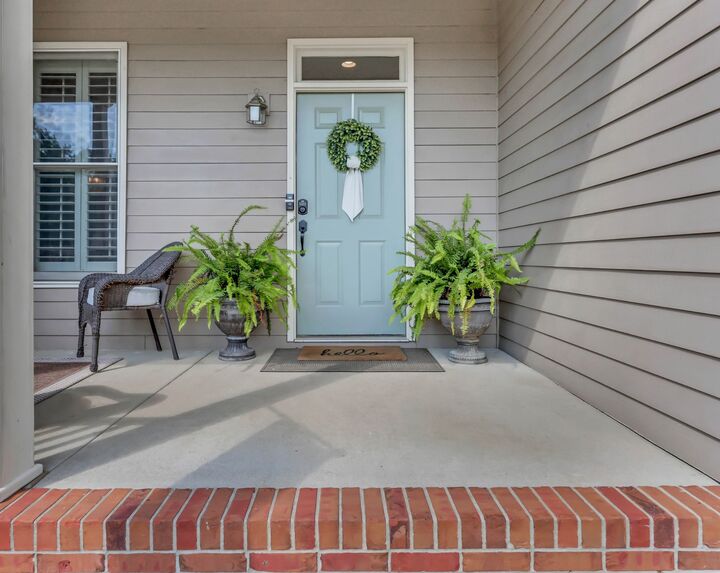 Property Photo: 2204 Exeter Ln TN 37043