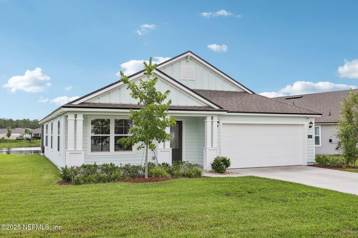 Property Photo:  636 Narvarez Avenue  FL 32084 