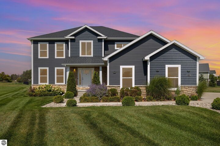 2275 Sandstone Drive  Mt Pleasant MI 48858-8077 photo