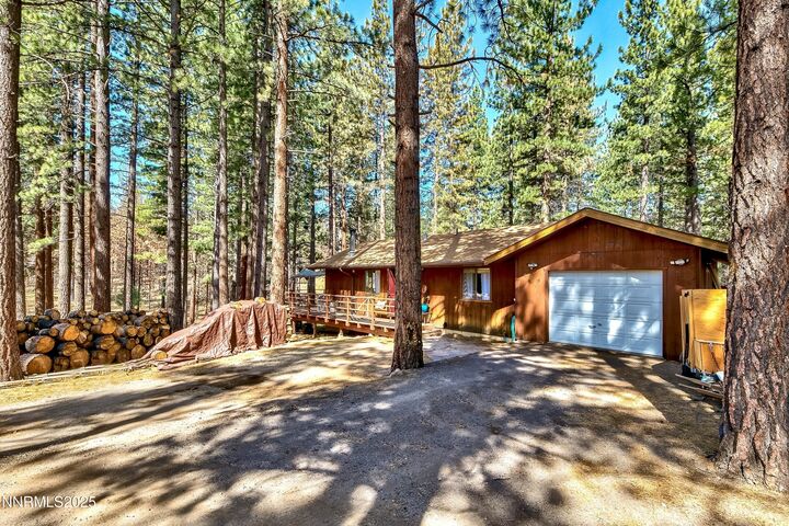 Property Photo:  555 Pleasant Valley Road  CA 96120 