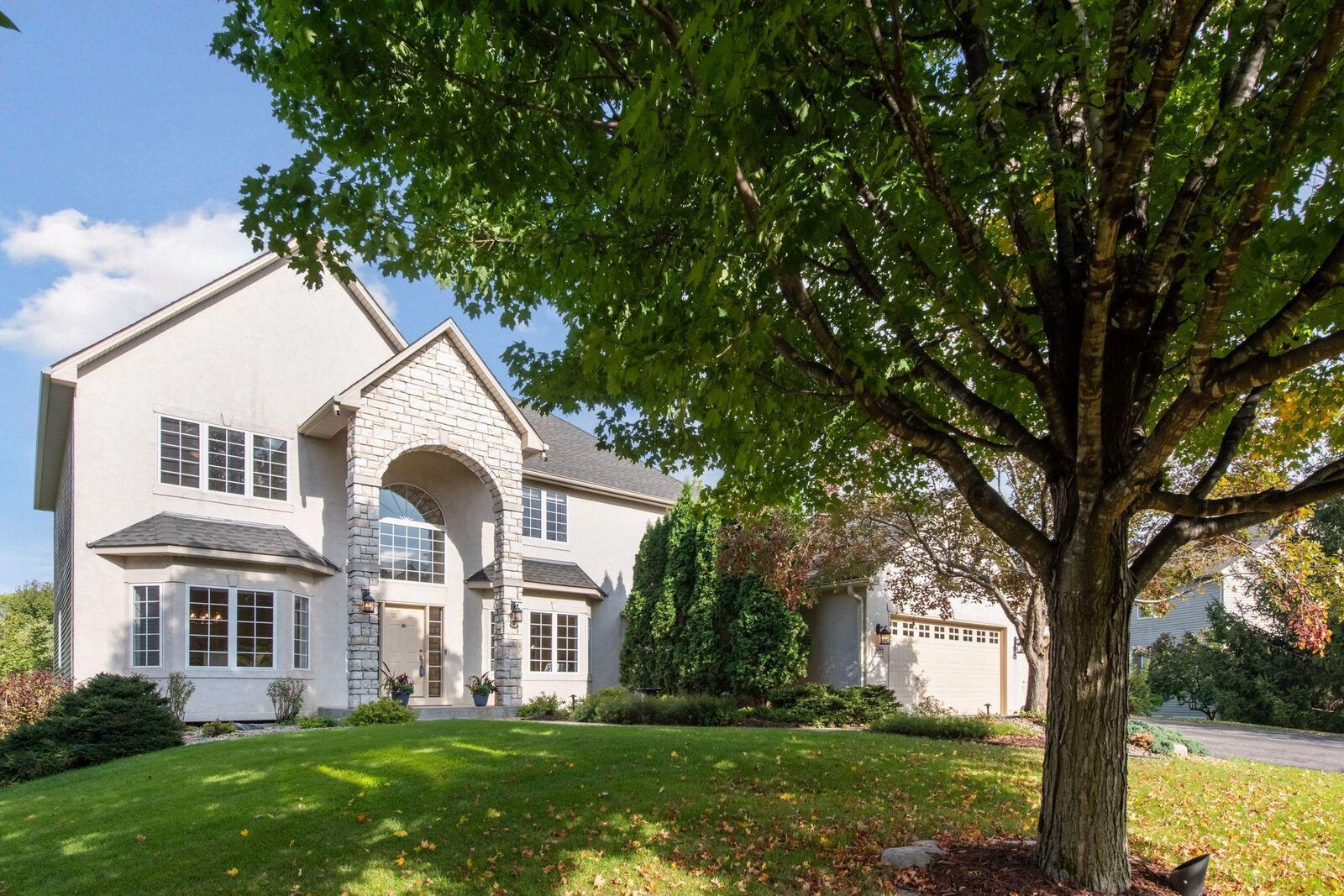 Property Photo: 9677 Jonathan Lane MN 55347