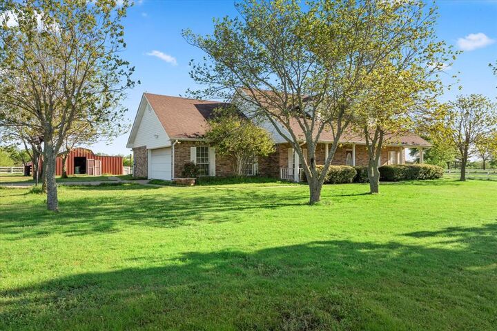 Property Photo:  3366 County Road 4762  TX 75482 