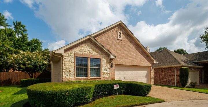 Property Photo:  2676 Britany Circle  TX 76022 