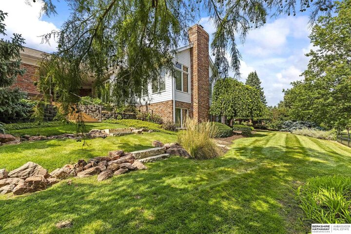 Property Photo:  1319 S 184th Circle  NE 68130 