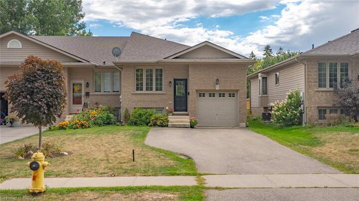Property Photo: 12 Steed Court ON N3S 0B7