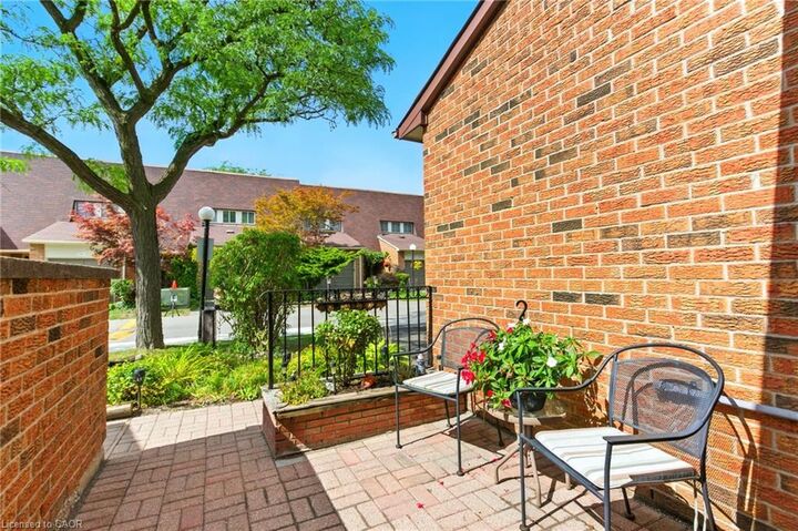 Property Photo: 3008 Palmer Drive 5 ON L7M 1L2