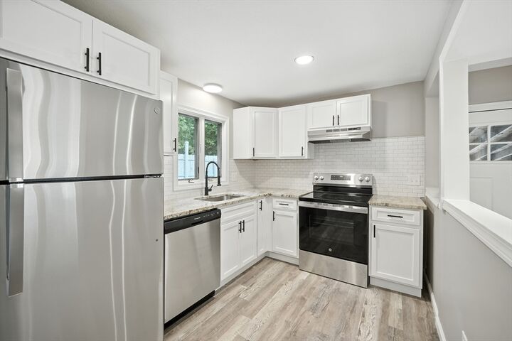 Property Photo: 4 Metacomet Cir MA 01007