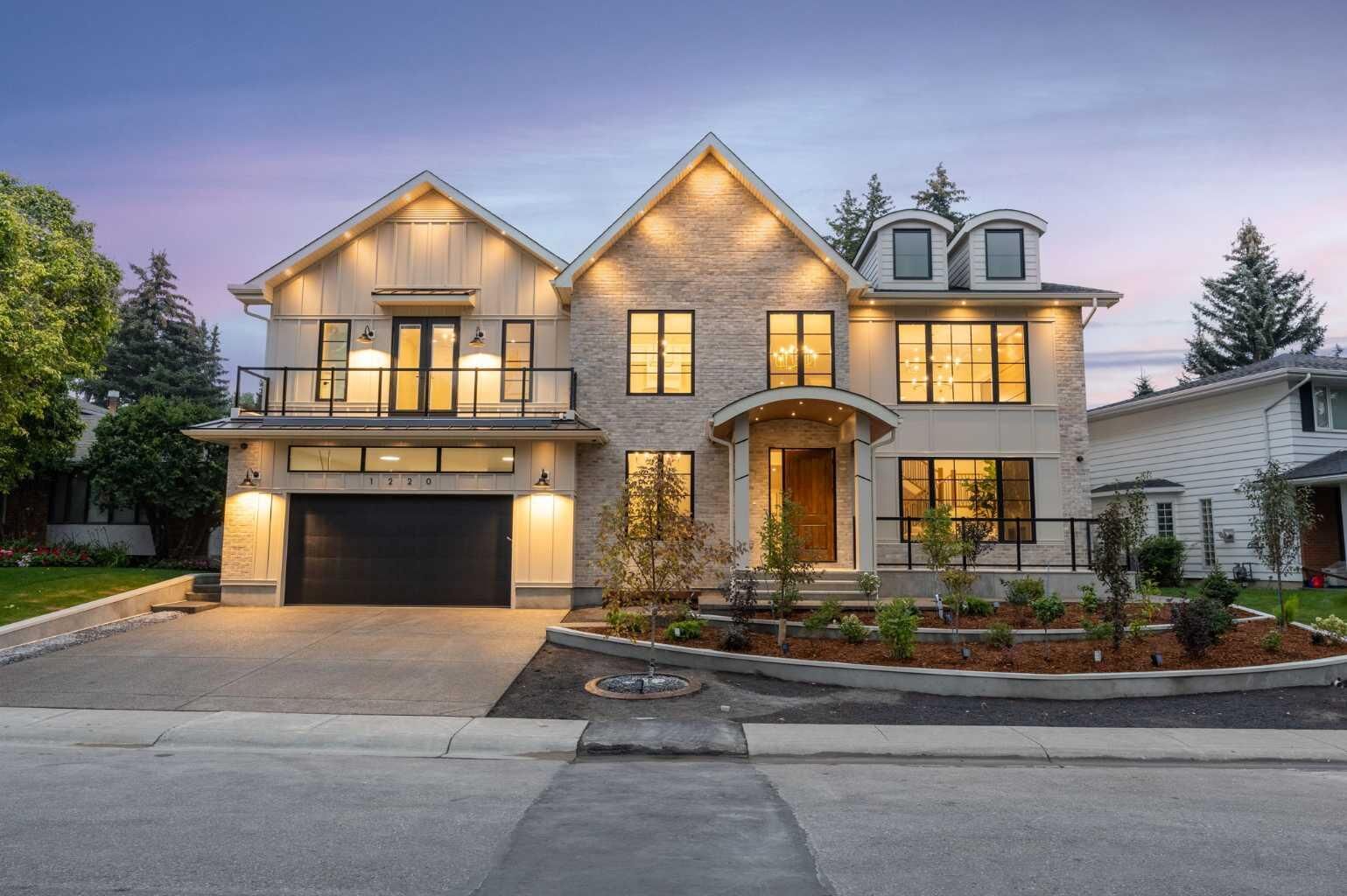 Property Photo:  1220 Varsity Estates Road NW  AB T3B 2W1 