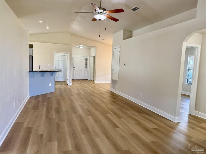 Property Photo: 2282 Waltham St FL 32505
