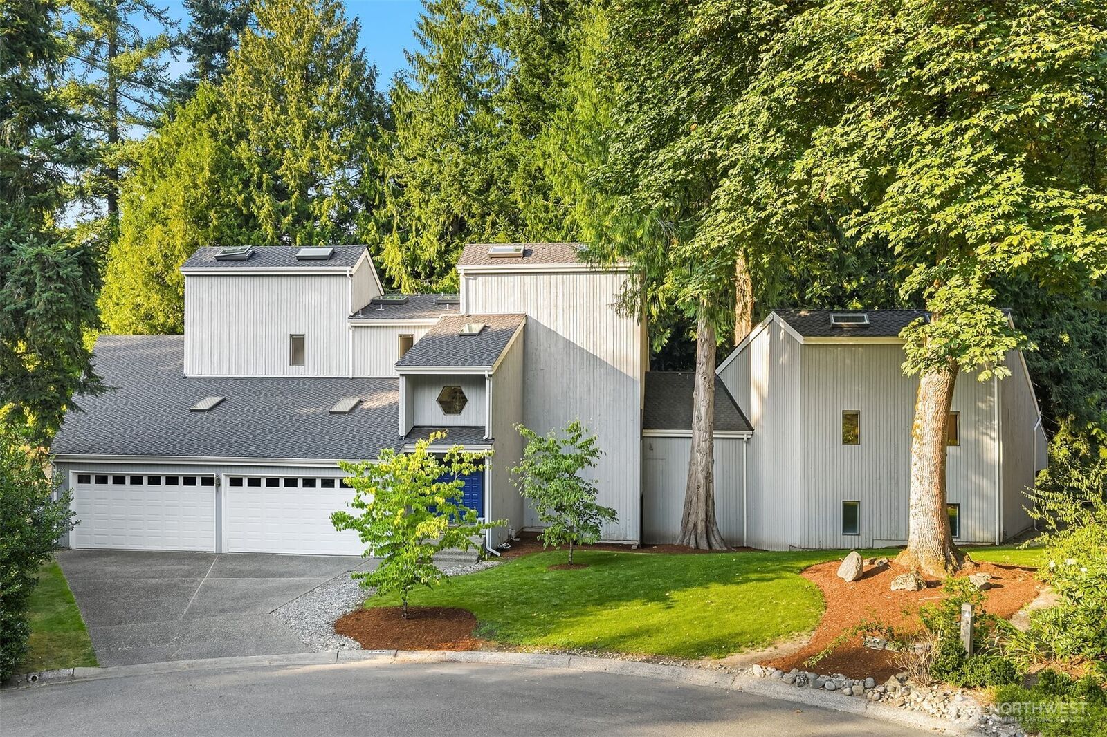 Property Photo: 2449 209th Place NE WA 98074