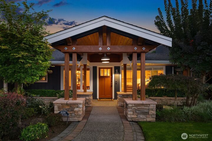 Property Photo:  10261 NE 21st Place  WA 98004 