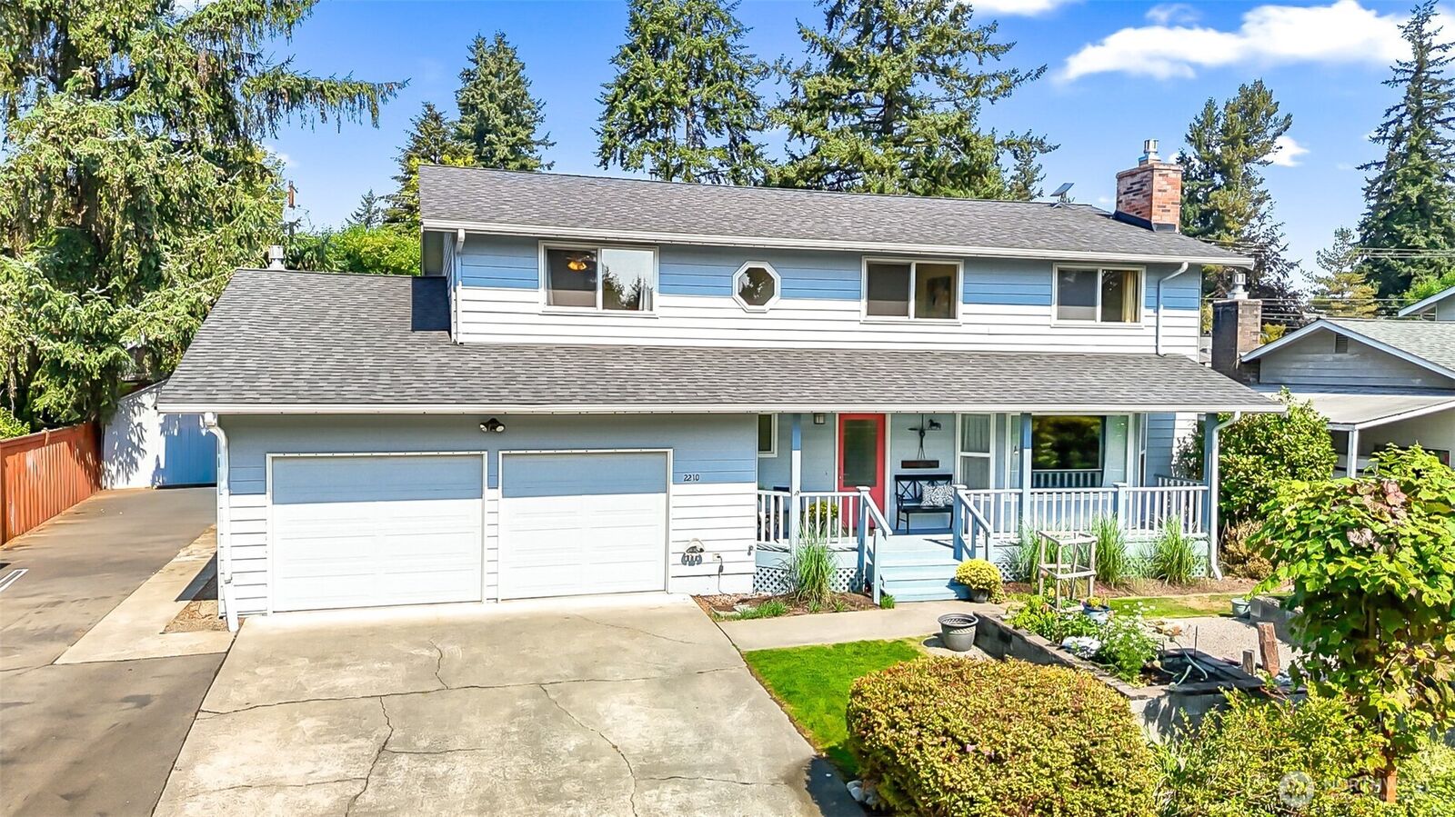 Property Photo: 2210 N 184th Street WA 98133