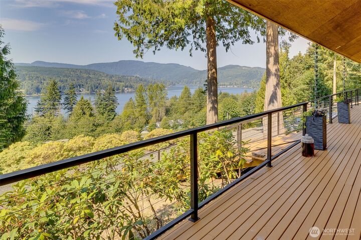 550  Manley Road  Bellingham WA 98229 photo