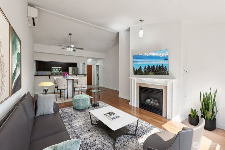 701  1st Avenue N 403  Seattle WA 98109 photo