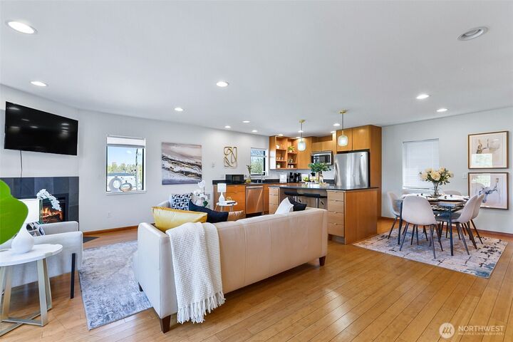 Property Photo: 421 23rd Avenue B WA 98122