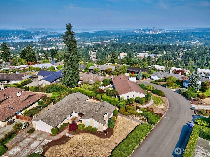 Property Photo:  4451  141st Avenue SE  WA 98006 