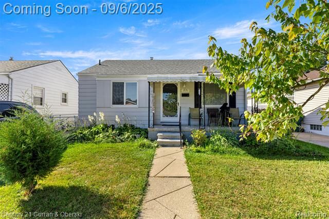 Property Photo:  1771 Stewart Avenue  MI 48146 
