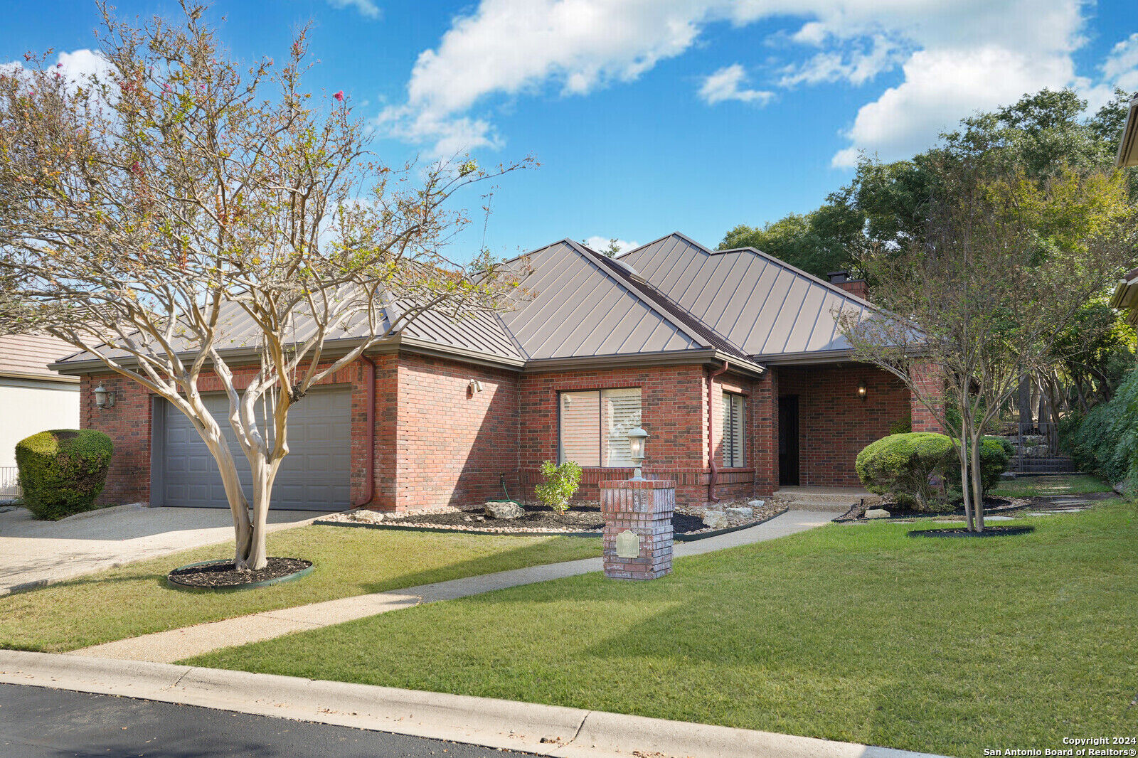 Property Photo: 3 Amber Gln TX 78257