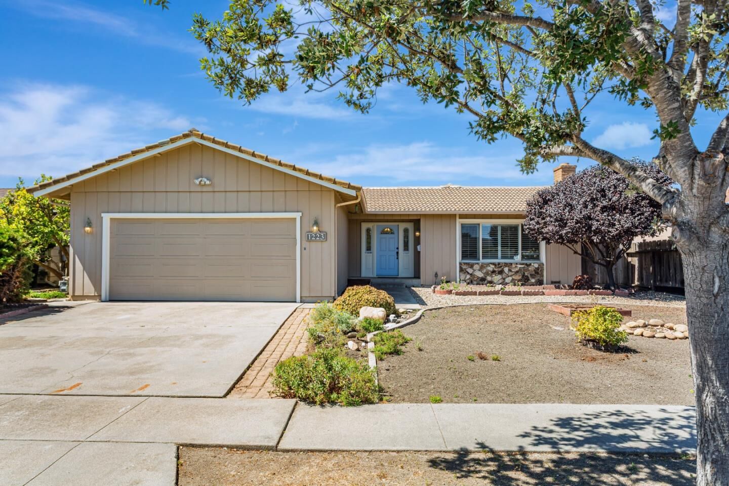 Property Photo:  1223 La Canada Way  CA 93901 