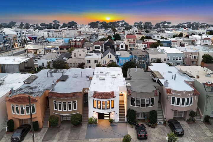 Property Photo:  2363 31st Avenue  CA 94116 