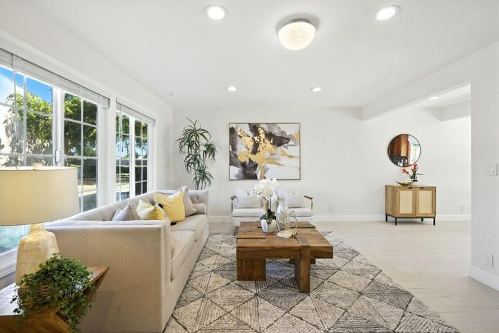 Property Photo: 27726 Del Norte Court CA 94545