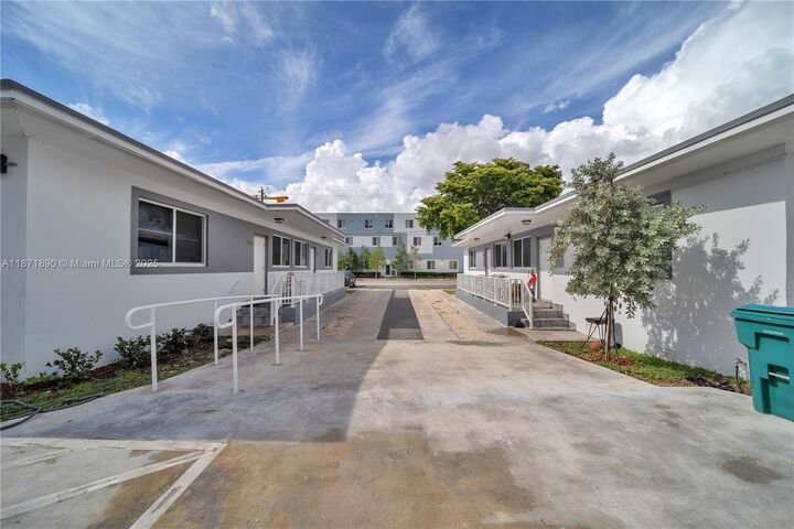 3737 NW 20th Ave 3737  Miami FL 33142 photo