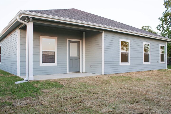 Property Photo: 303 Canal St. TX 77651