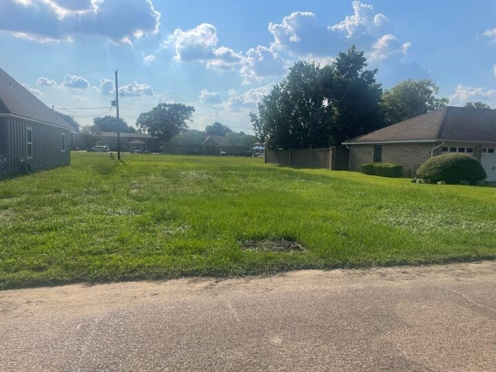 Property Photo:  4470 Beale St.  TX 77705 