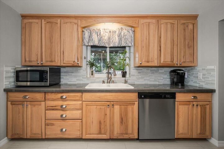 Property Photo:  3704 E 28th Ave  WA 99223 