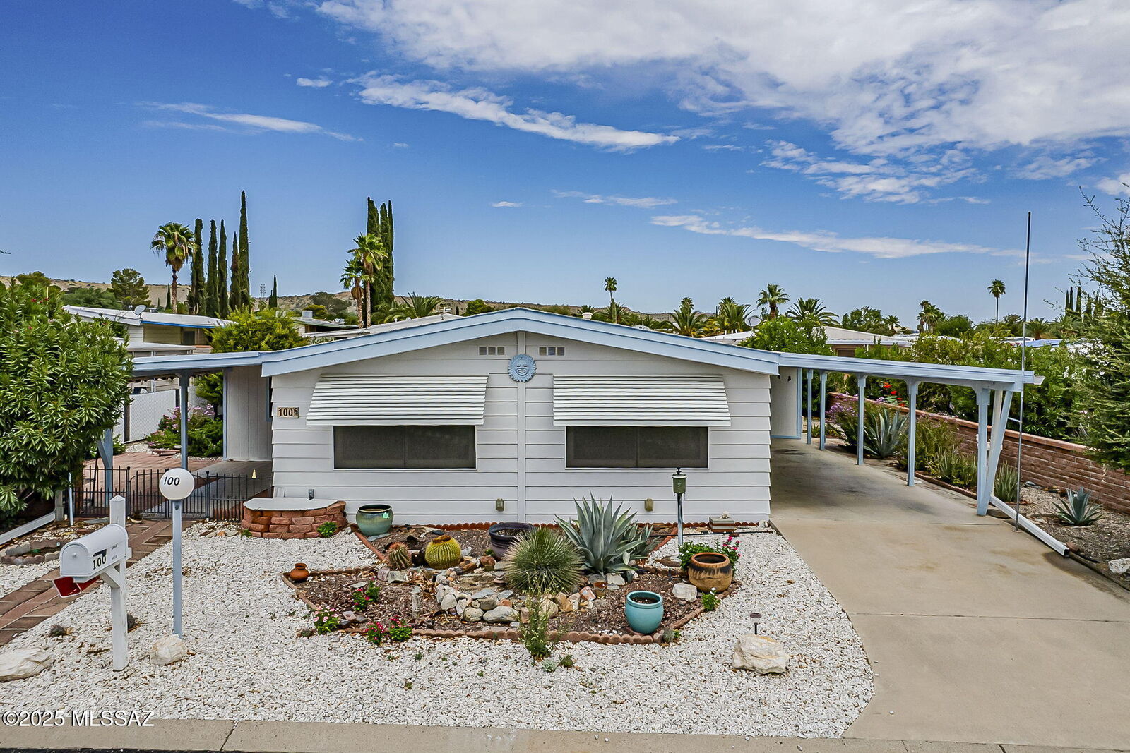 Property Photo: 100 W Pinon Drive AZ 85614