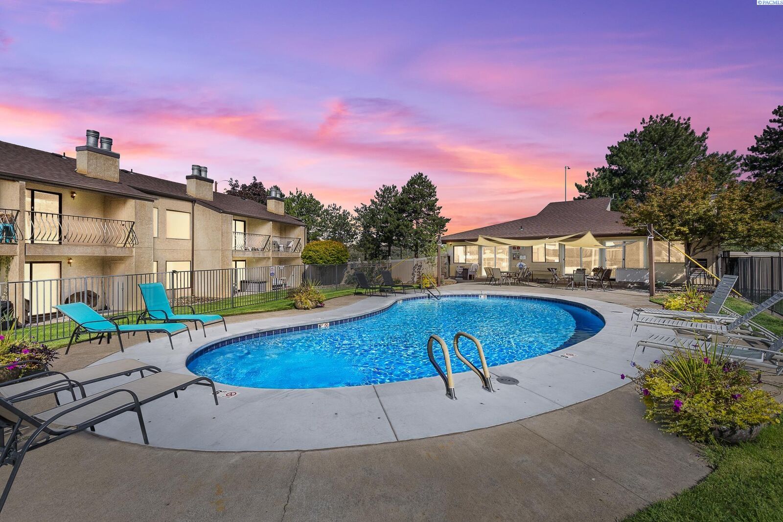 Property Photo:  303 Gage Blvd. #304  WA 99352 