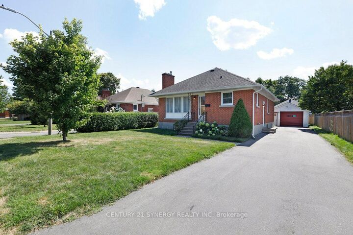 Property Photo:  564 Alesther Street  ON K1K 1J3 