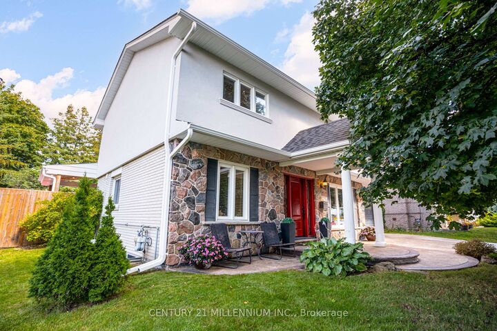 Property Photo: 14 Greystone Crescent ON L6Y 2B3