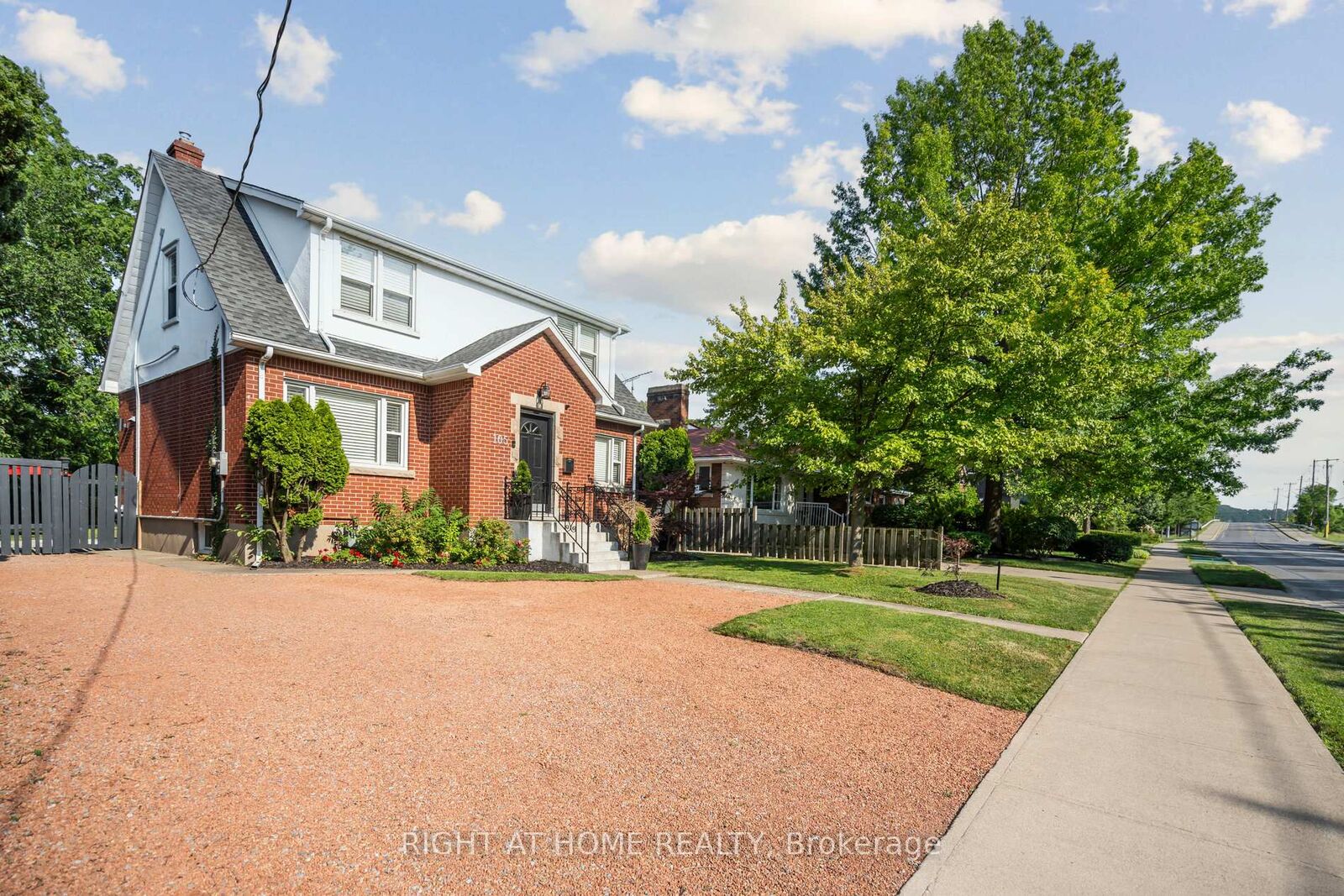 Property Photo: 105 Glenridge Avenue ON L2R 4X5